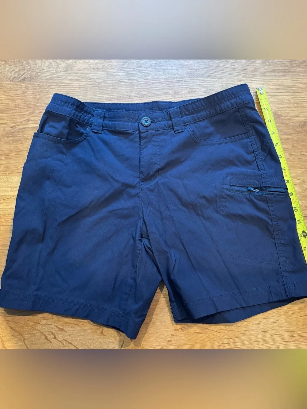 Eddie Bauer Womens 10 Navy Stretch Nylon Hiking Travel Shorts Zip Pocket - Picture 1 of 6